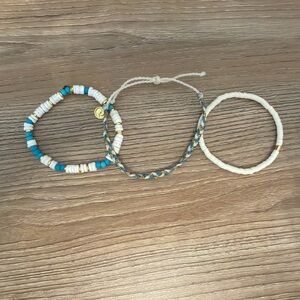 Pura Vida White and Turquoise Beaded Trio Bracelet Set NWOT